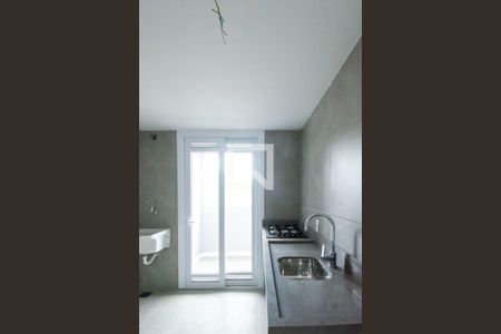 Cozinha e Área de Serviço de apartamento para alugar com 2 quartos, 50m² em Glória, Porto Alegre