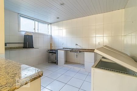 Apartamento para alugar com 120m², 4 quartos e 1 vaga Apartamento para alugar com 120m², 4 quartos e 1 vagaÁrea comum - Salão de festas