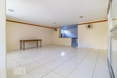Apartamento para alugar com 120m², 4 quartos e 1 vaga Apartamento para alugar com 120m², 4 quartos e 1 vagaÁrea comum - Salão de festas