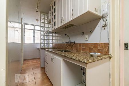 Apartamento para alugar com 120m², 4 quartos e 1 vaga Apartamento para alugar com 120m², 4 quartos e 1 vagaCozinha