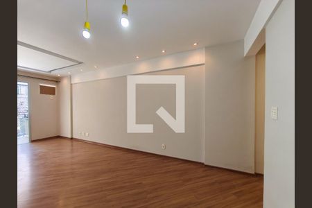 Apartamento para alugar com 92m², 3 quartos e 1 vaga Apartamento para alugar com 92m², 3 quartos e 1 vagaSala