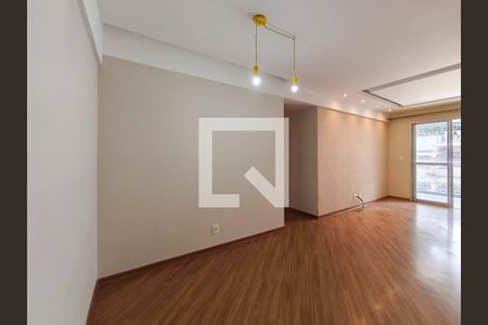 Apartamento para alugar com 92m², 3 quartos e 1 vaga Apartamento para alugar com 92m², 3 quartos e 1 vagaSala