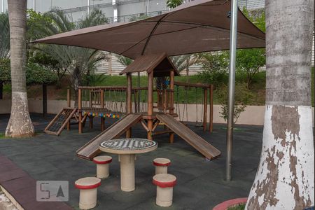Apartamento à venda com 80m², 3 quartos e 1 vaga Apartamento à venda com 80m², 3 quartos e 1 vagaÁrea Comum - Playground