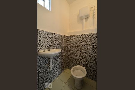 Banheiro de kitnet/studio para alugar com 1 quarto, 25m² em Vila da Saúde, São Paulo