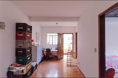 Casa à venda com 200m², 4 quartos e 2 vagas Casa à venda com 200m², 4 quartos e 2 vagasQuarto Reversível