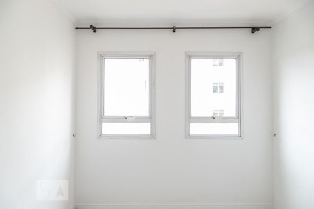 Sala de apartamento para alugar com 3 quartos, 60m² em Vila Pierina, São Paulo