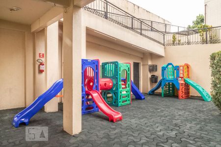 Apartamento para alugar com 60m², 3 quartos e 1 vaga Apartamento para alugar com 60m², 3 quartos e 1 vagaÁrea Comum - Playground