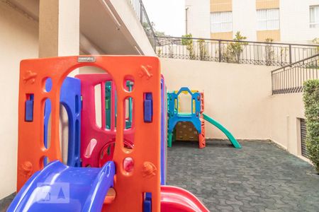Apartamento para alugar com 60m², 3 quartos e 1 vaga Apartamento para alugar com 60m², 3 quartos e 1 vagaÁrea Comum - Playground