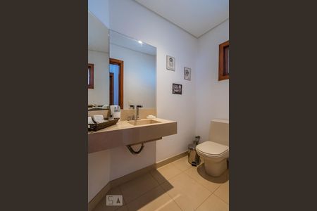Lavabo de casa de condomínio à venda com 3 quartos, 1033m² em Alphaville, Santana de Parnaíba