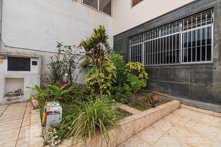 Casa à venda com 110m², 4 quartos e 8 vagasGaragem