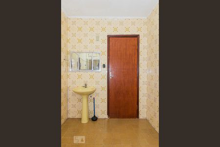 Casa à venda com 110m², 4 quartos e 8 vagasBanheiro 2