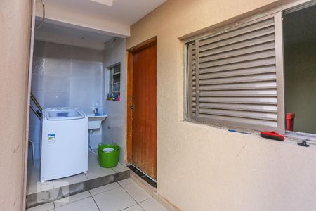 Casa à venda com 280m², 4 quartos e 2 vagasLavanderia 1