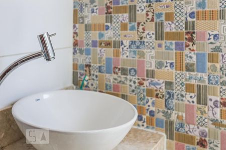 Casa à venda com 280m², 4 quartos e 2 vagasBanheiro Suite 1