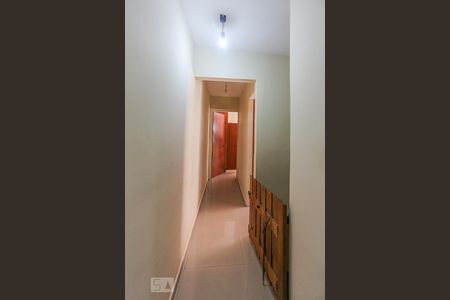 Casa à venda com 280m², 4 quartos e 2 vagasCorredor