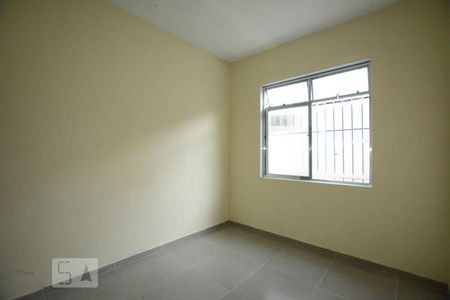  Quarto 1 de apartamento para alugar com 2 quartos, 70m² em Vila Kosmos, Rio de Janeiro