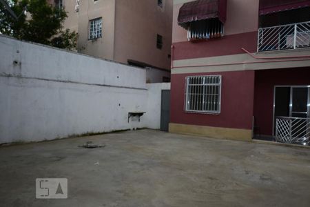 Apartamento para alugar com 70m², 2 quartos e sem vagaQuintal