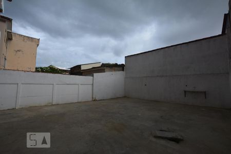 Apartamento para alugar com 70m², 2 quartos e sem vagaQuintal
