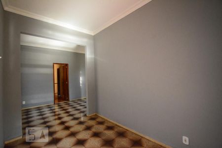 Sala de casa para alugar com 2 quartos, 105m² em Vila Cosmos, Rio de Janeiro