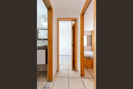 Corredor Quartos de apartamento para alugar com 2 quartos, 55m² em Jardim Andarai, São Paulo