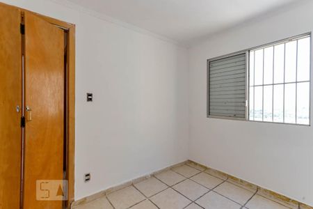 Quarto 2 de apartamento para alugar com 2 quartos, 55m² em Jardim Andarai, São Paulo