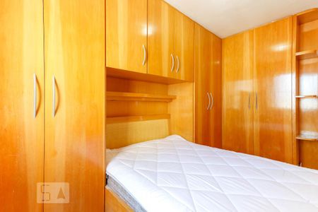 Quarto 1 de apartamento para alugar com 2 quartos, 55m² em Jardim Andarai, São Paulo