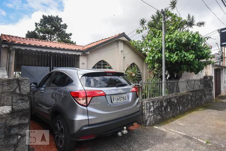 Casa à venda com 70m², 2 quartos e 4 vagasFachada