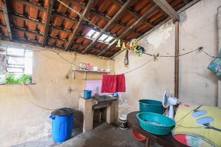 Casa à venda com 70m², 2 quartos e 4 vagasÁrea de serviço