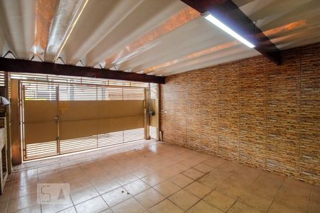 Casa à venda com 190m², 3 quartos e 2 vagasGaragem
