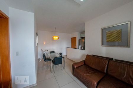 Sala de Apartamento com 3 quartos, 80m² Vila da Serra