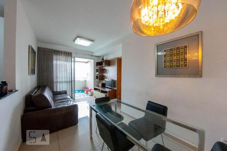 Sala de Apartamento com 3 quartos, 80m² Vila da Serra