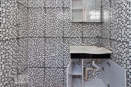 Banheiro de kitnet/studio para alugar com 1 quarto, 22m² em Vila Sao Luis, São Paulo