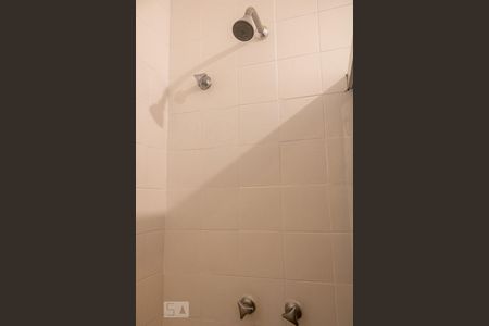 Apartamento para alugar com 220m², 4 quartos e 2 vagas Apartamento para alugar com 220m², 4 quartos e 2 vagasBanheiro da Suíte