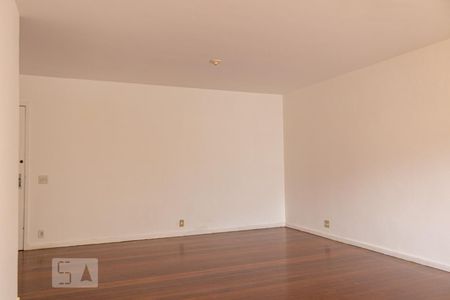 Sala de apartamento para alugar com 4 quartos, 220m² em Barra da Tijuca, Rio de Janeiro