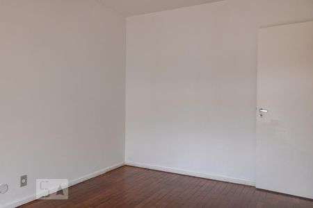 Apartamento para alugar com 220m², 4 quartos e 2 vagas Apartamento para alugar com 220m², 4 quartos e 2 vagasQuarto 2