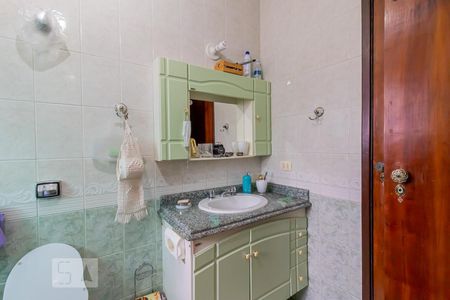 Casa à venda com 532m², 4 quartos e 5 vagasBanheiro da Suíte 2