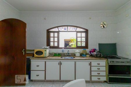 Casa à venda com 532m², 4 quartos e 5 vagasCozinha da Casa 2 