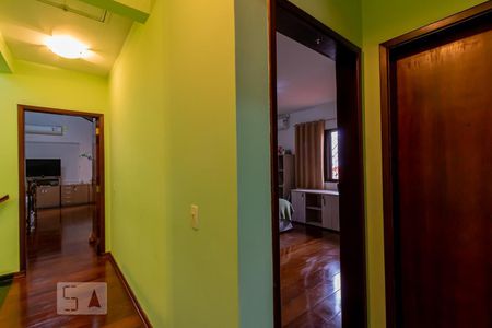 Casa à venda com 532m², 4 quartos e 5 vagasCorredor 