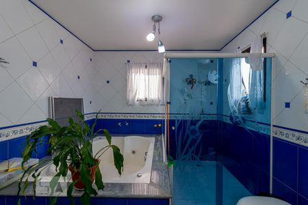 Casa à venda com 532m², 4 quartos e 5 vagasBanheiro da Suíte 1