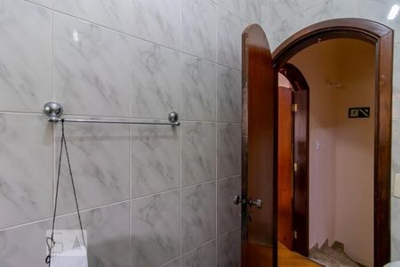 Casa à venda com 532m², 4 quartos e 5 vagasBanheiro da Casa 2 