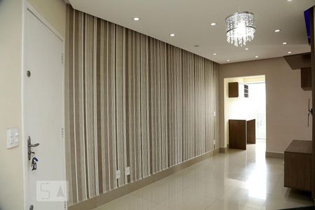 Sala de apartamento para alugar com 2 quartos, 57m² em Parque Taboao, Taboão da Serra