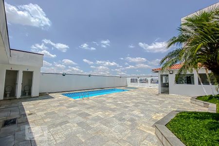 Apartamento à venda com 169m², 4 quartos e 3 vagas Apartamento à venda com 169m², 4 quartos e 3 vagasÁrea comum - Piscina