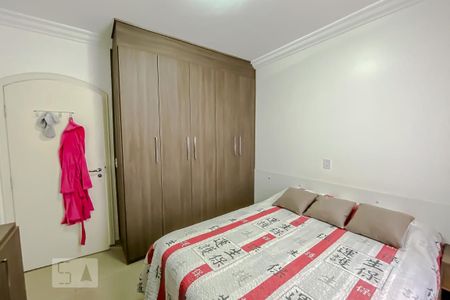 Apartamento à venda com 169m², 4 quartos e 3 vagas Apartamento à venda com 169m², 4 quartos e 3 vagasQuarto