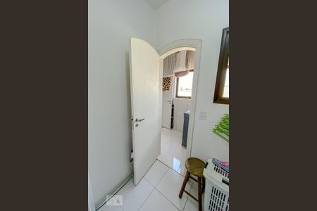 Apartamento à venda com 169m², 4 quartos e 3 vagas Apartamento à venda com 169m², 4 quartos e 3 vagasQuarto de Serviço