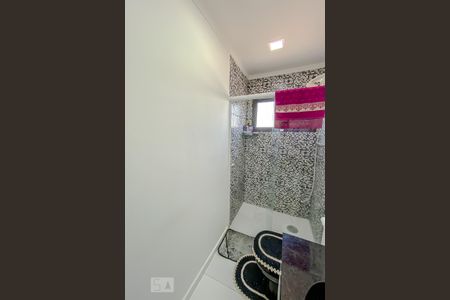 Apartamento à venda com 169m², 4 quartos e 3 vagas Apartamento à venda com 169m², 4 quartos e 3 vagasBanheiro da Suite