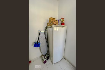 Apartamento à venda com 169m², 4 quartos e 3 vagas Apartamento à venda com 169m², 4 quartos e 3 vagasQuarto de Serviço
