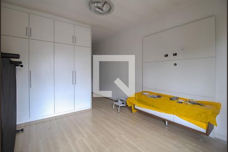 Casa à venda com 210m², 3 quartos e 5 vagasSuíte