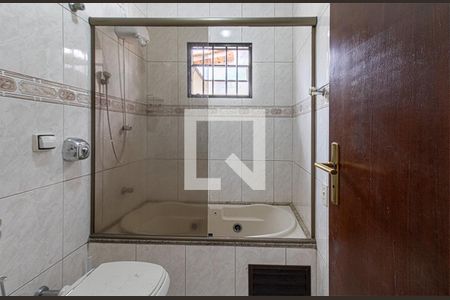 Casa à venda com 210m², 3 quartos e 5 vagasBanheiro Suíte