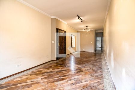 Sala de casa à venda com 3 quartos, 210m² em Vila Moinho Velho, São Paulo