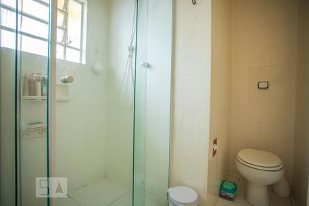 Casa à venda com 180m², 4 quartos e 2 vagas Casa à venda com 180m², 4 quartos e 2 vagasBanheiro