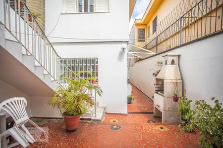 Casa à venda com 180m², 4 quartos e 2 vagas Casa à venda com 180m², 4 quartos e 2 vagasQuintal